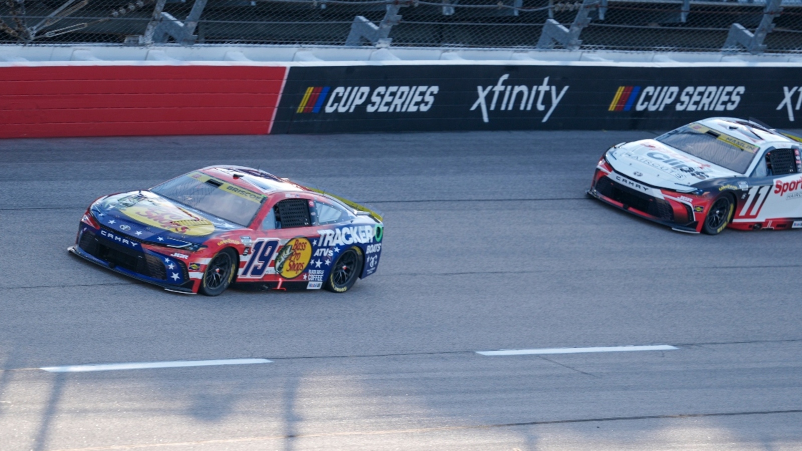 Denny Hamlin reacts to Chase Briscoe getting the jump on him at Darlington, cites No. 19 team’s execution