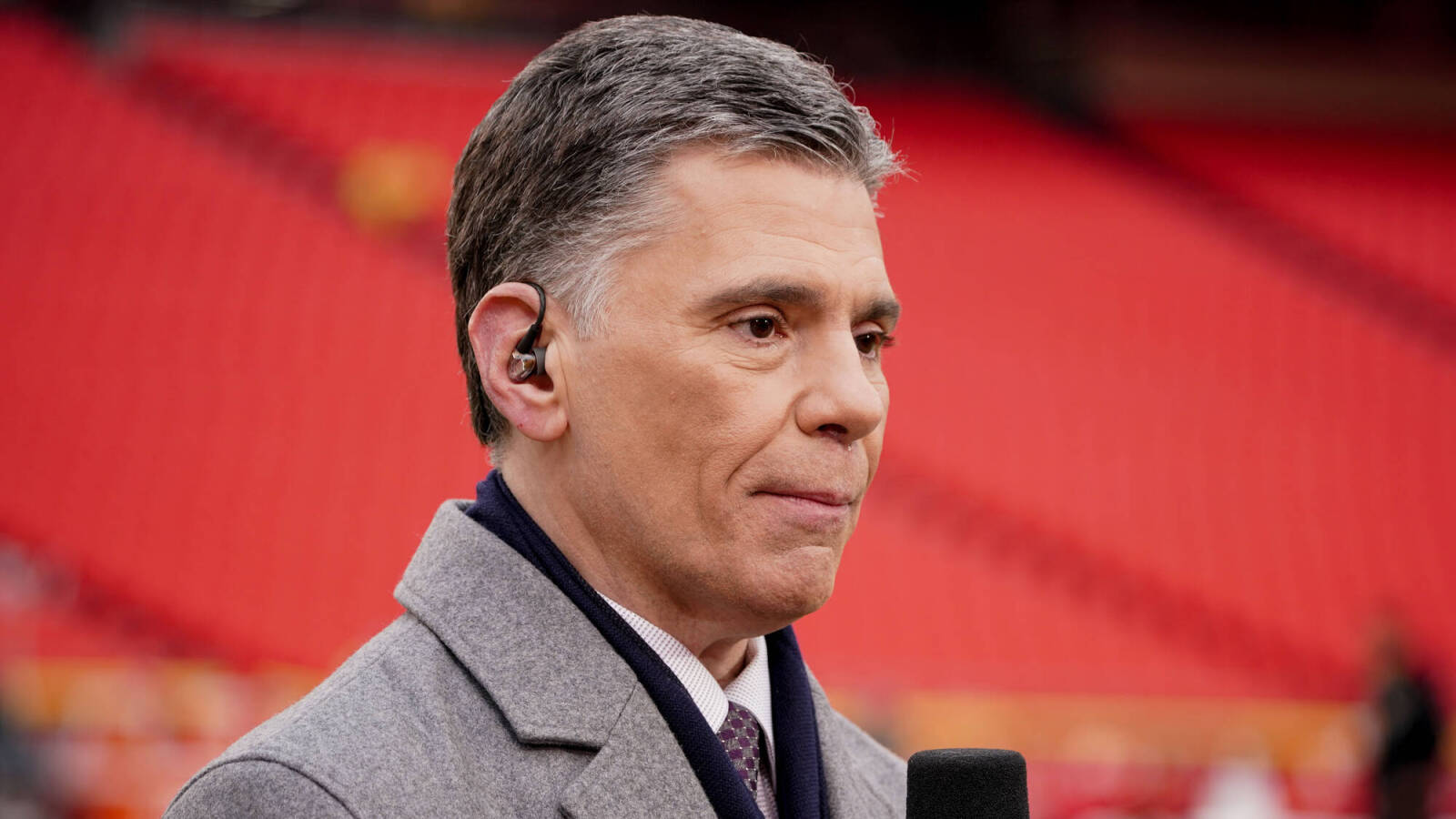 Mike Florio rips NFL insiders for reporting misleading contract values
