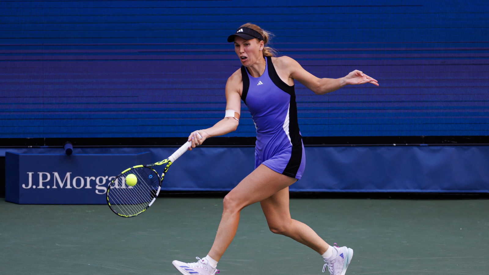 Caroline Wozniacki sees 'always competition' at Roland Garros despite top favorites