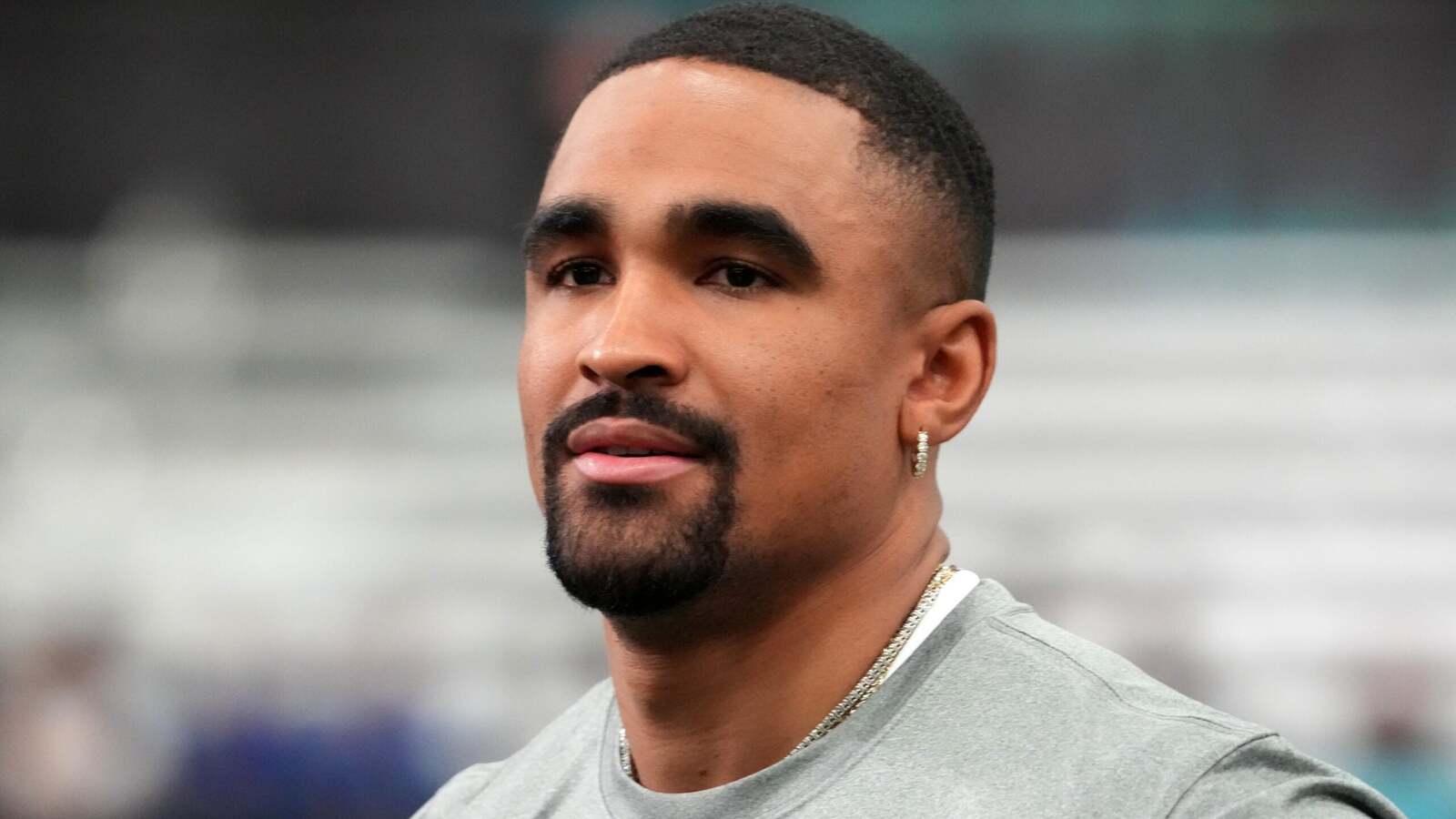 Jalen Hurts just called on an old Eagles friend to help him get back on track for 2026 season
