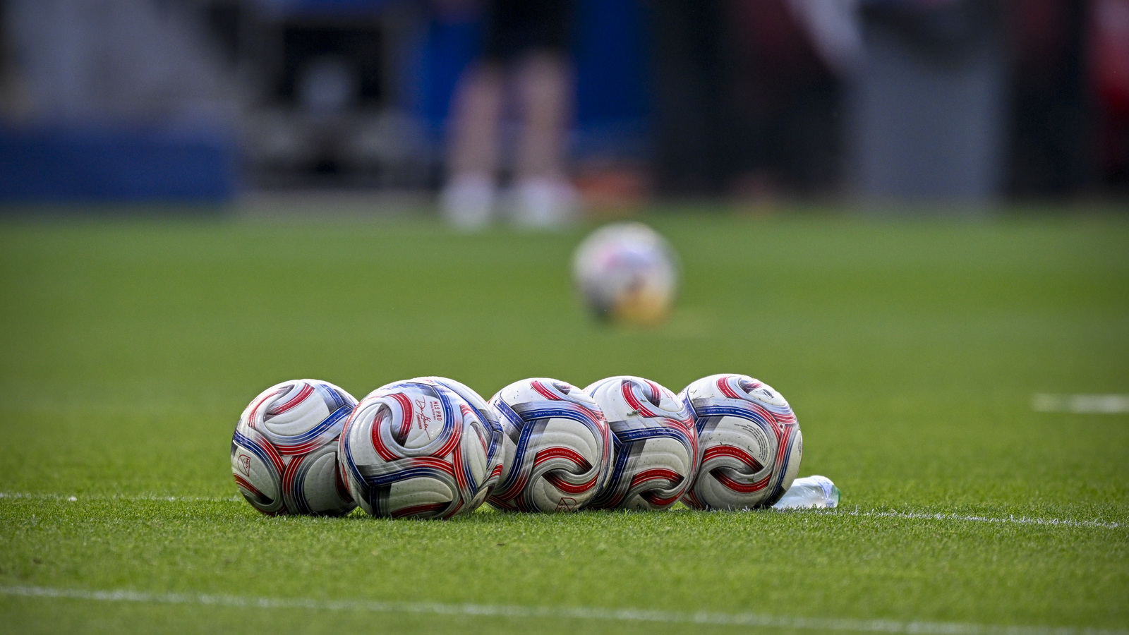 'It looks as if' - Alan Shearer gives his Liverpool vs Chelsea prediction