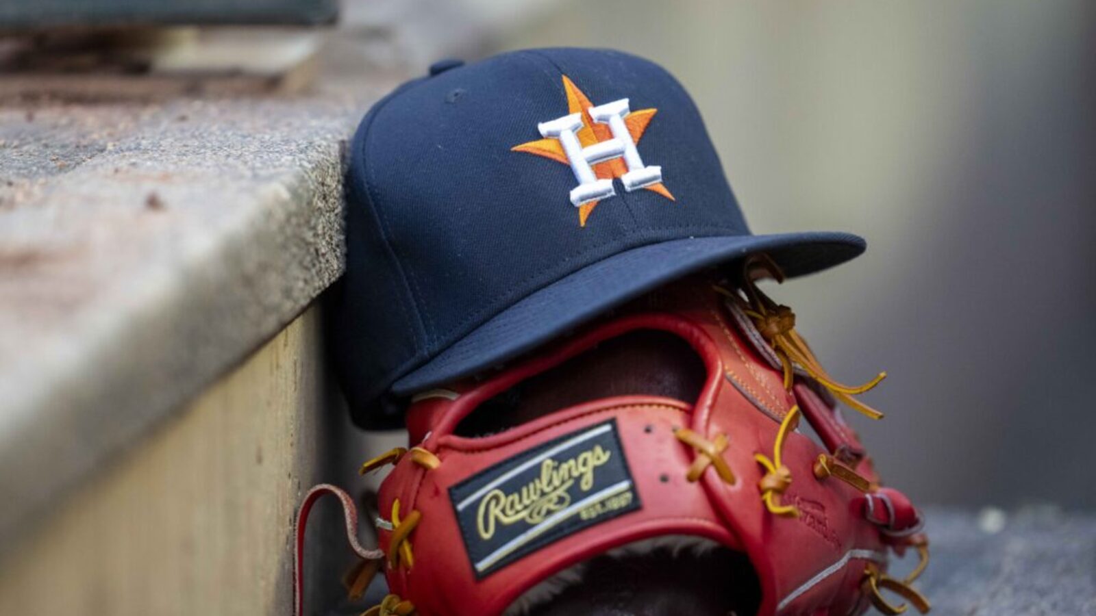 Astros Make Quick Decision to Dump Veteran Pitcher After Season