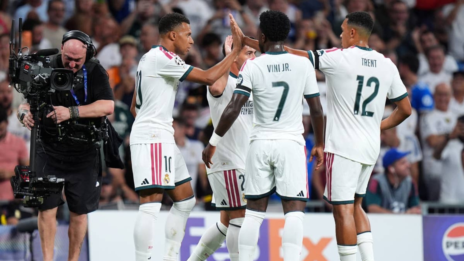https://www.yardbarker.com/media/0/0/009cfbcb3392425786d01401bd4514287b66ebc6/thumb_16x9/real-madrid-c-f-v-fc-internazionale-milano-uefa-champions-league-2026-27-league-phase-md1.jpg
