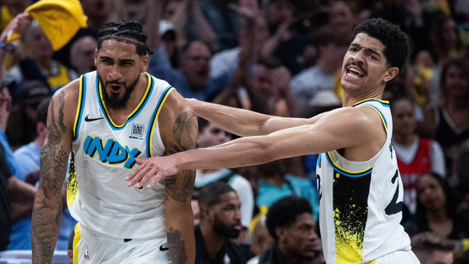 https://www.yardbarker.com/media/0/0/00c1312a7f29cd312e79dd871f71ba5828cf4aa2/thumb_16x9/three-stars-sundays-nba-playoffs.jpg?v=1