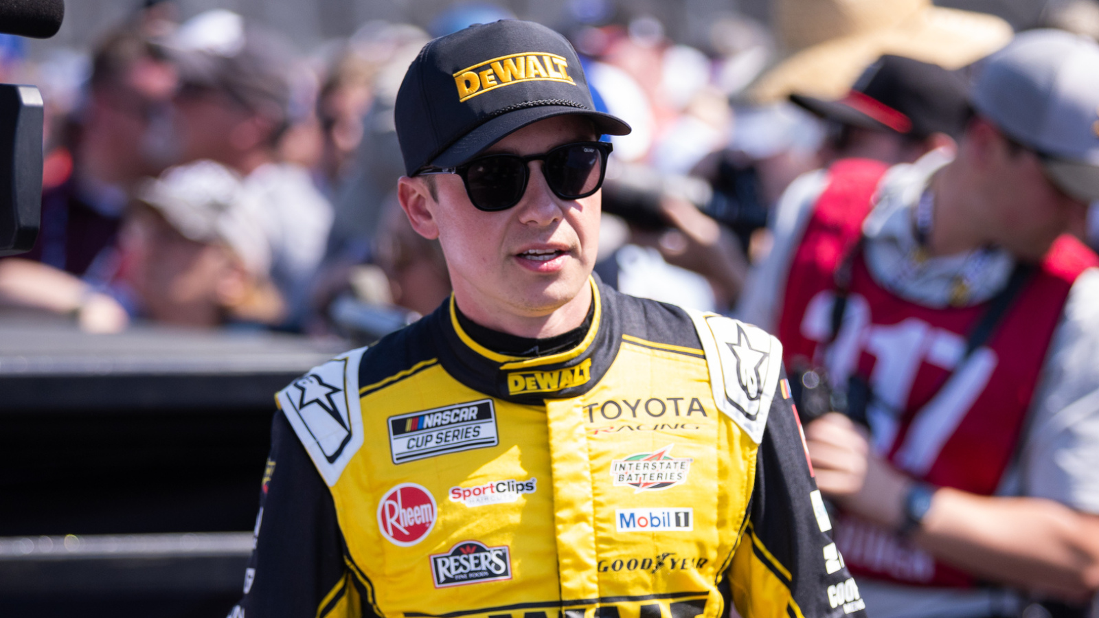 https://www.yardbarker.com/media/0/0/00dc3a29e9e337128c711f2fff59bc782ba2353b/thumb_16x9/tire-gamble-pay-off-christopher-bell-richmond.jpg?v=1