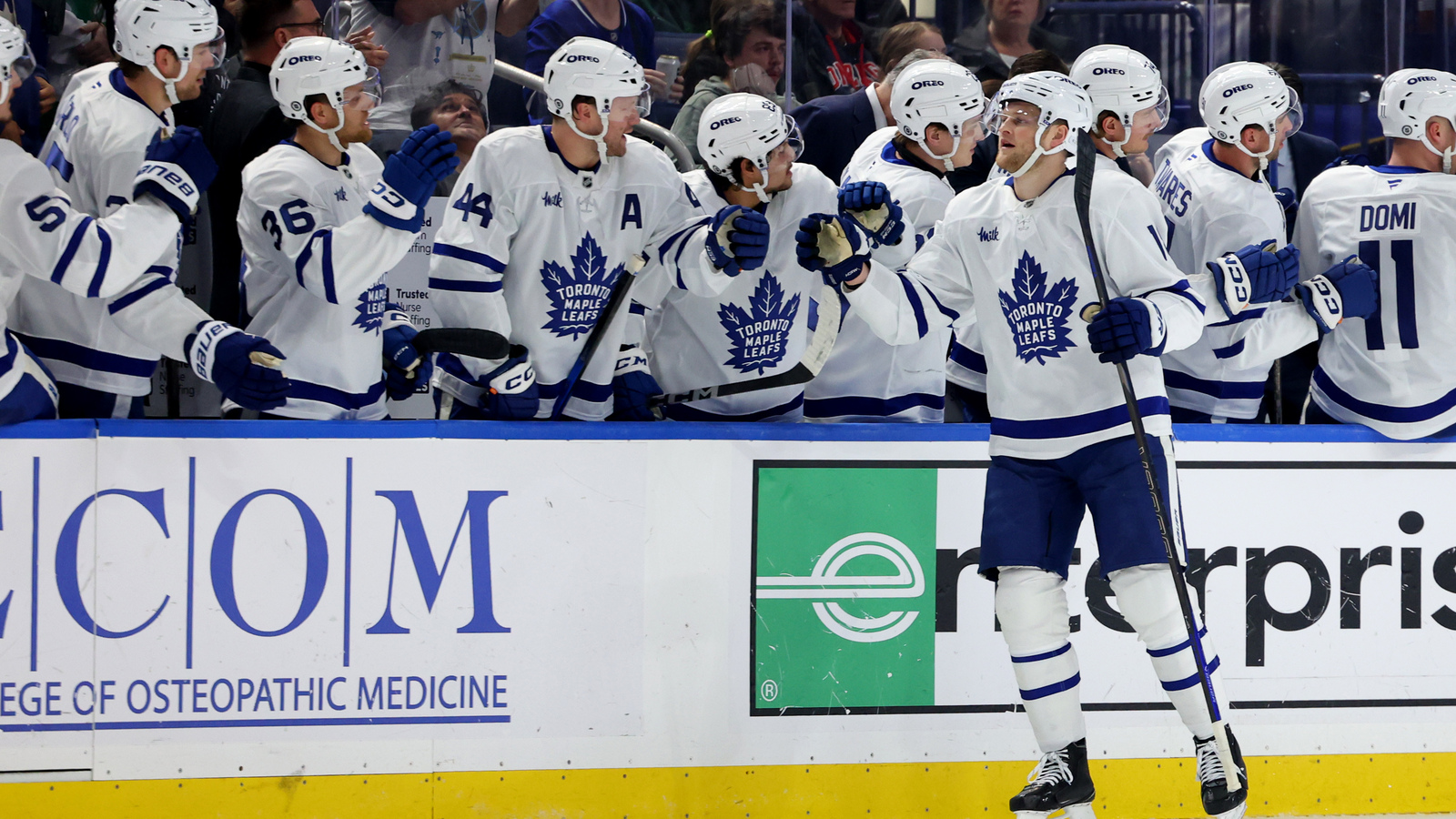 The Toronto Maple Leafs clinch first place in the Atlantic Division ...