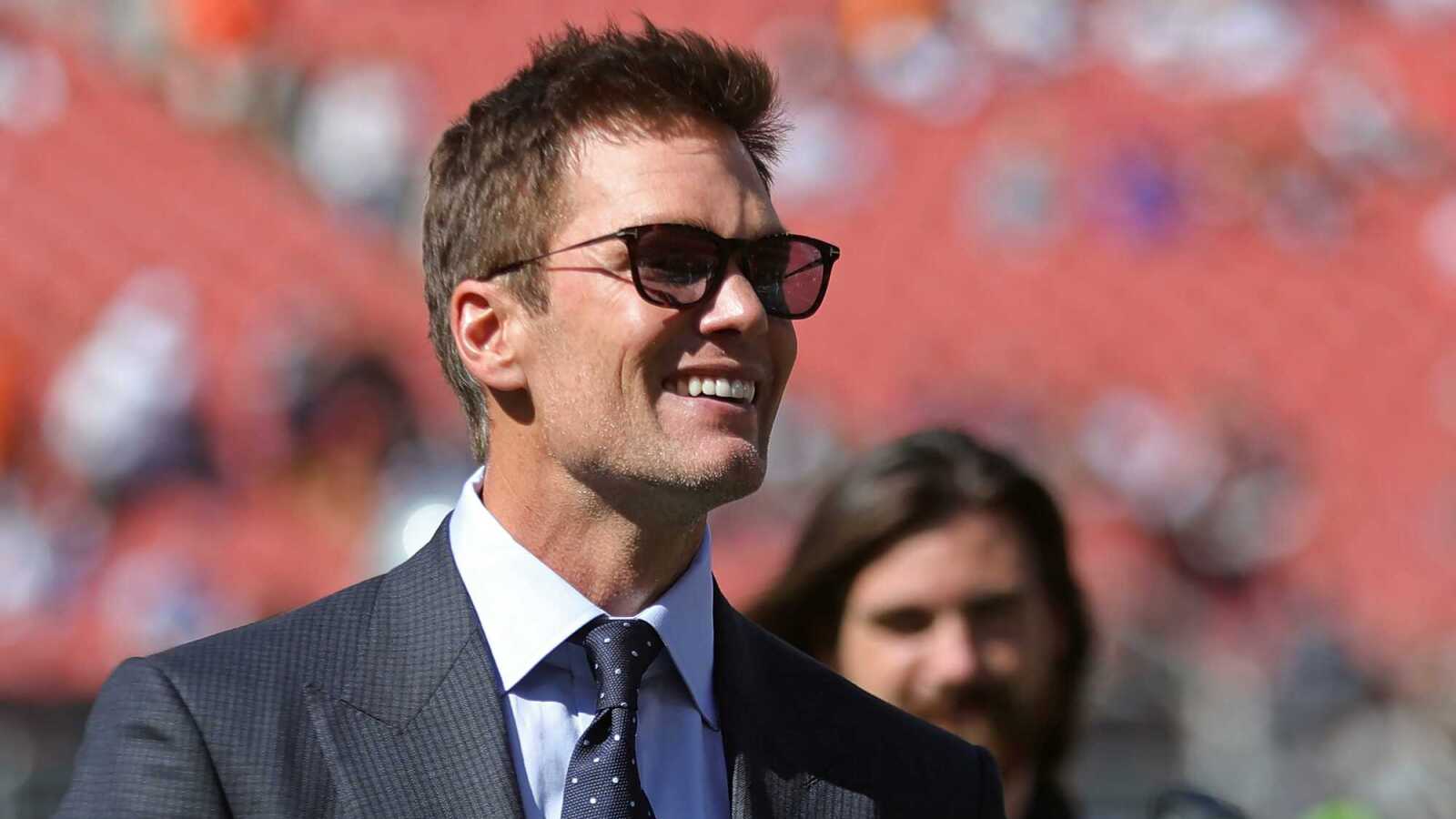 Former teammate, media icon defend Tom Brady over announcing debut Yardbarker