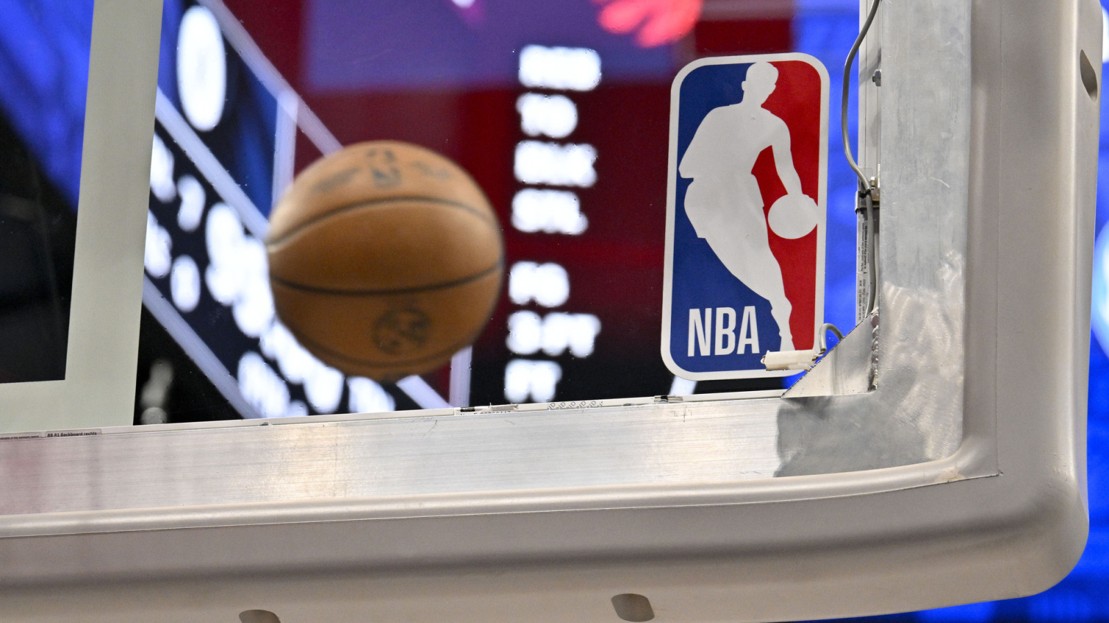 https://www.yardbarker.com/media/0/1/011401fdf3680c9c27d3500fdcf1cfdbdb69a689/thumb_16x9/nba-training-camp-blame-excessive-injuries.jpg?v=1