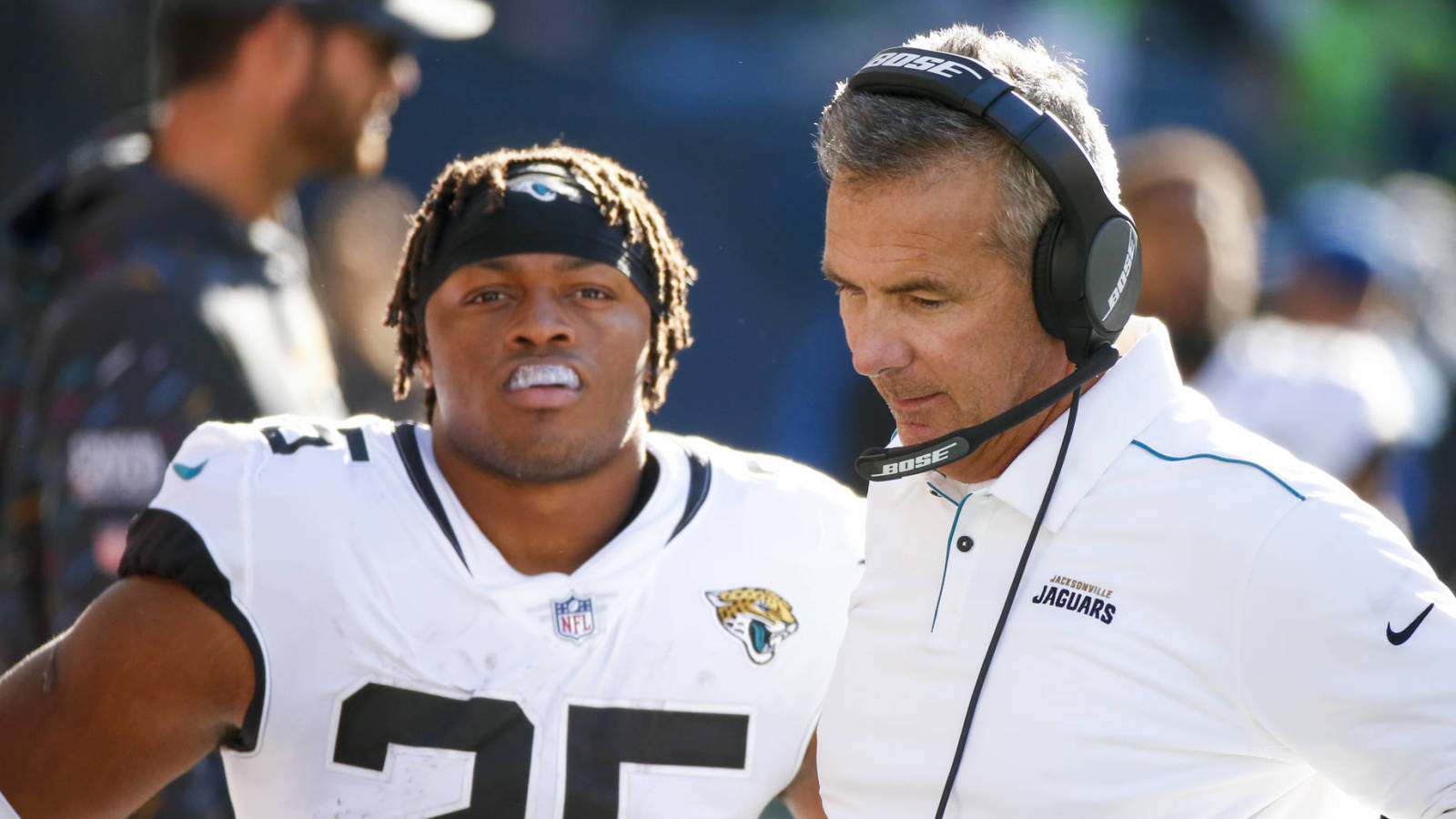 Jaguars' Robinson disagrees with Meyer's explanation for benching - Vimarsana News