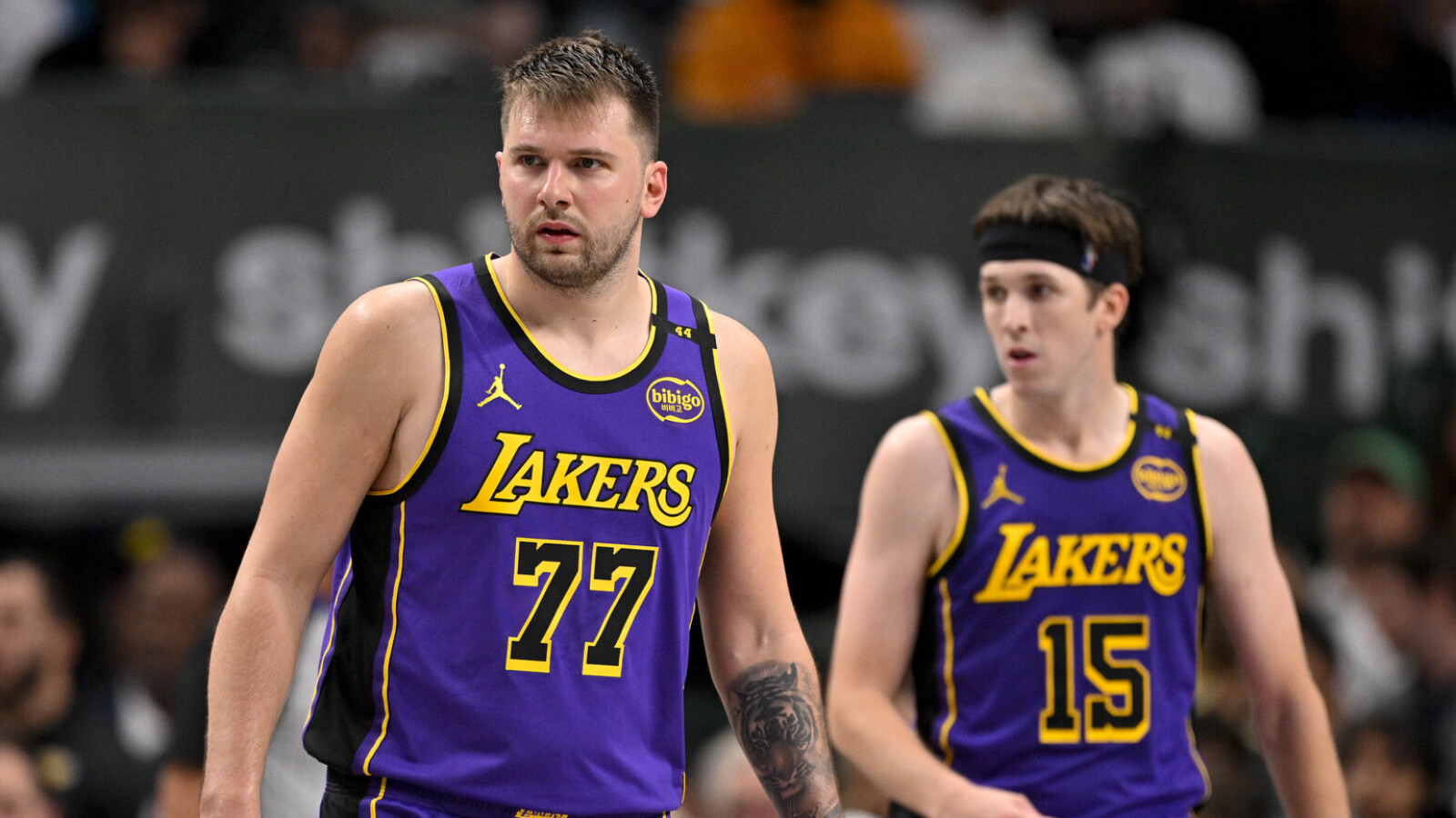 https://www.yardbarker.com/media/0/1/015b95145e6d368a7477ef05f238f7b710bc4de8/thumb_16x9/luka-doncic-austin-reaves-stat-proves-lakers-need.jpg?v=1