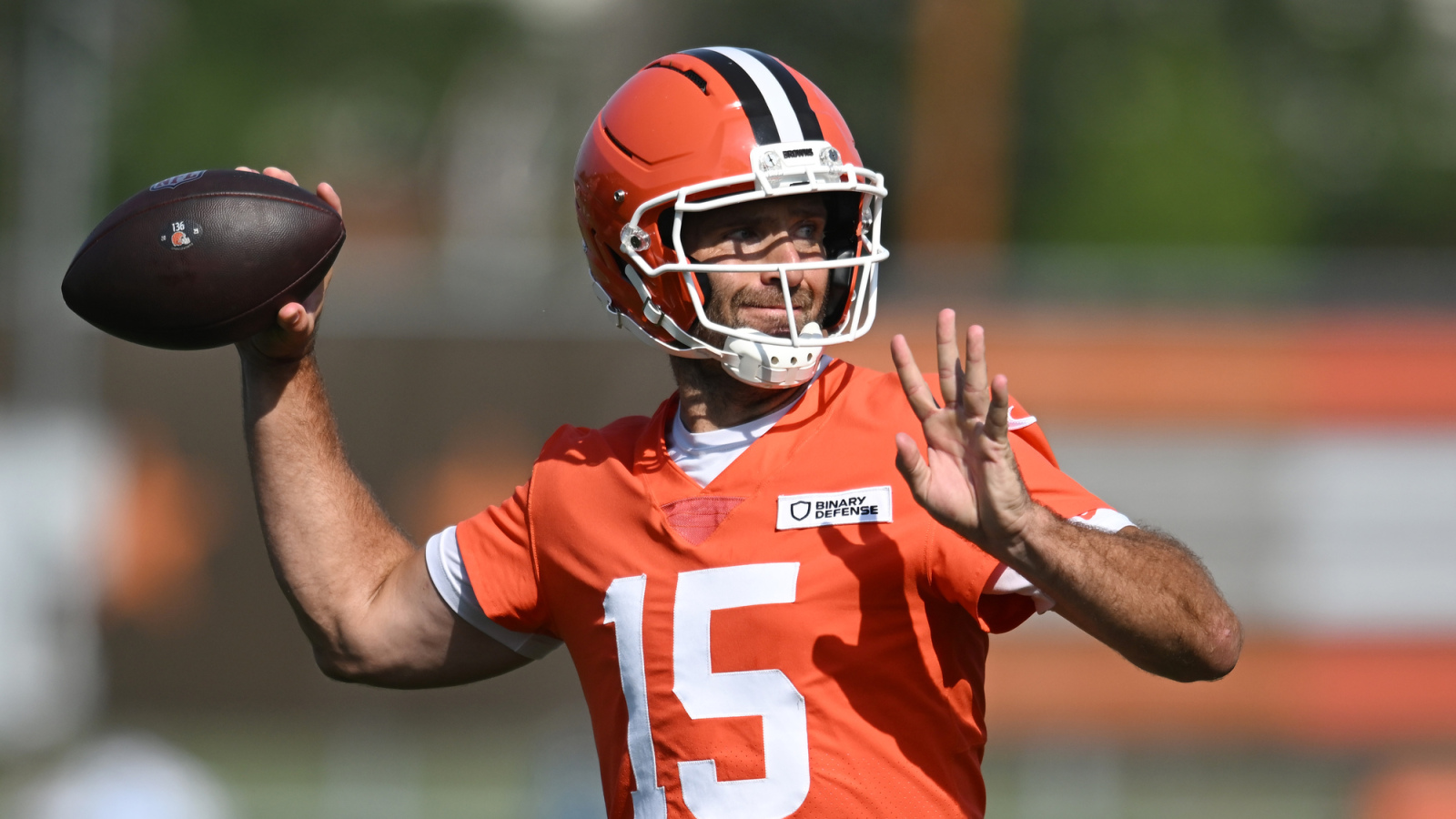 https://www.yardbarker.com/media/0/1/01cd53a87962d2bb616e59c954d9b228a16cac51/thumb_16x9/browns-quarterback-race-dramatically-changed.jpg?v=1