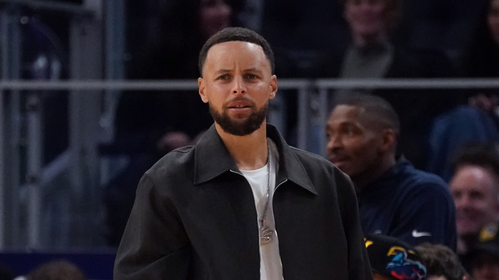https://www.yardbarker.com/media/0/1/01d310d37de808e8ad1d073469d3d5d999b07bf5/thumb_16x9/steph-curry-shares-candid-on-his-retirement.jpg?v=1