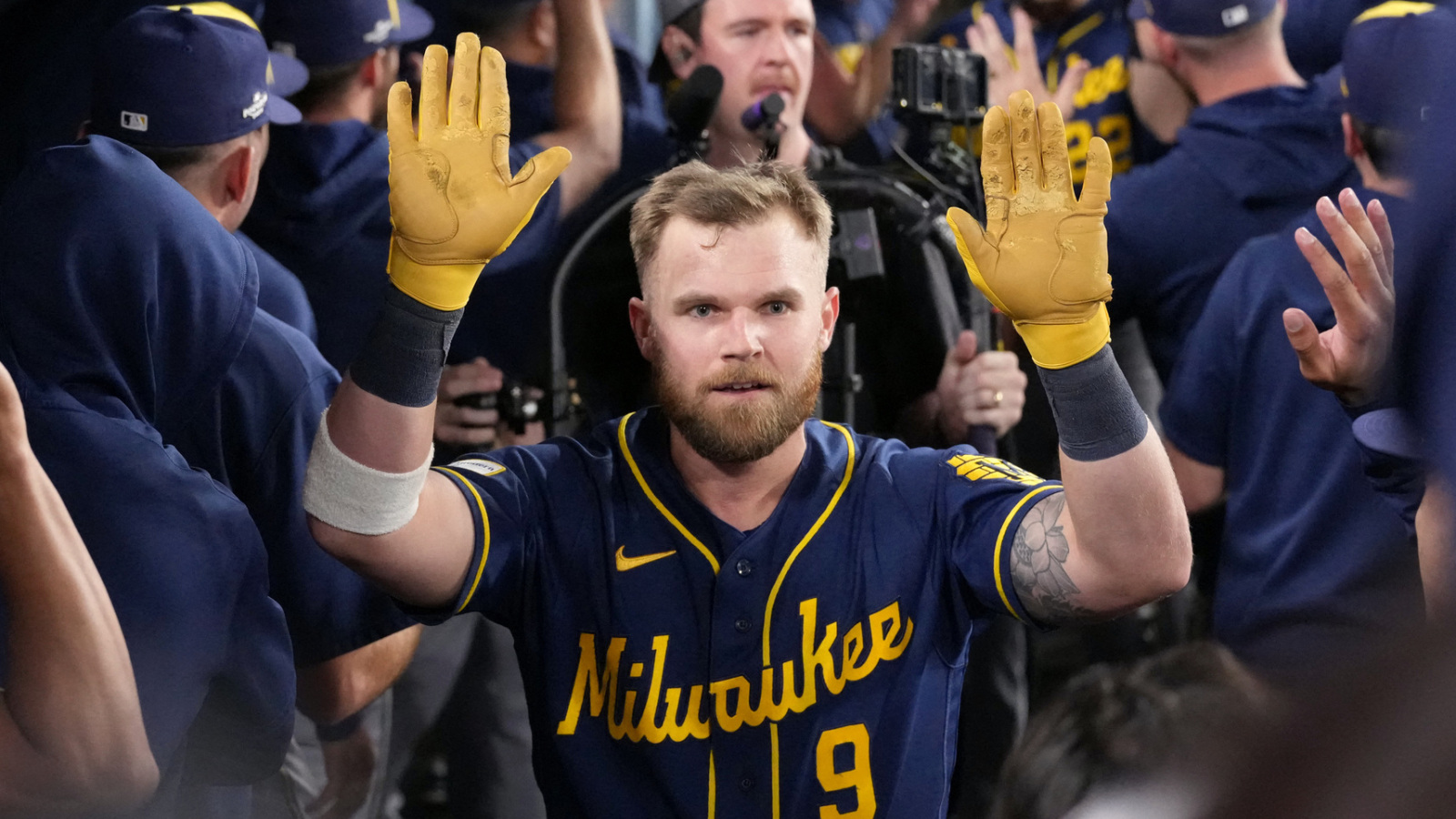 Jake Bauers Named NLCS MVP as Brewers Advance to World Series