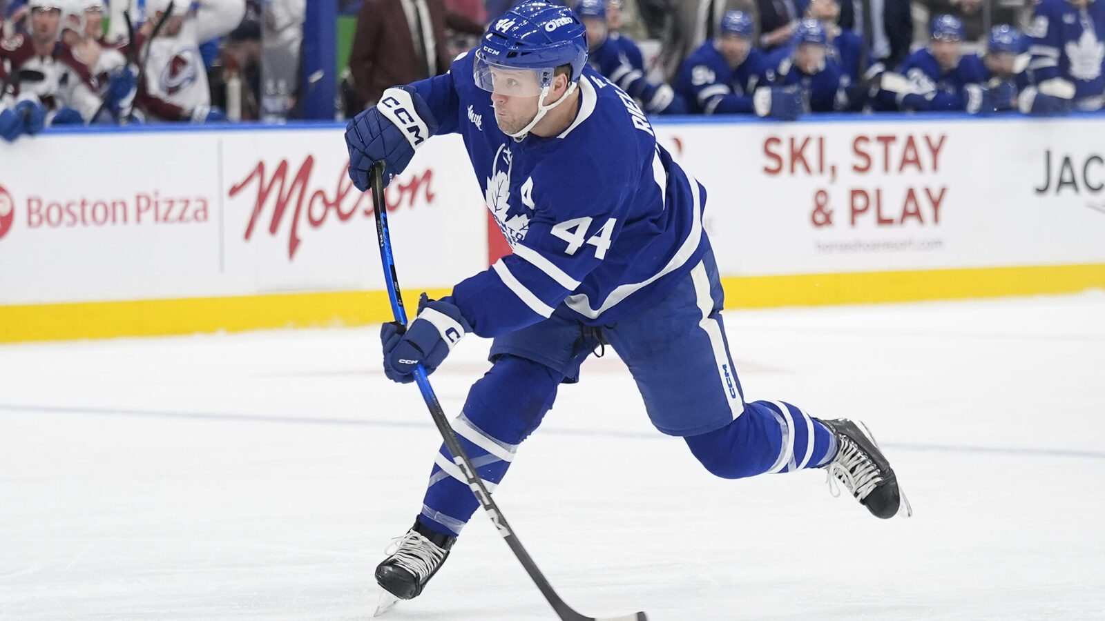 Rielly staying, Leaf milestones, and the contract limit: Leaflets