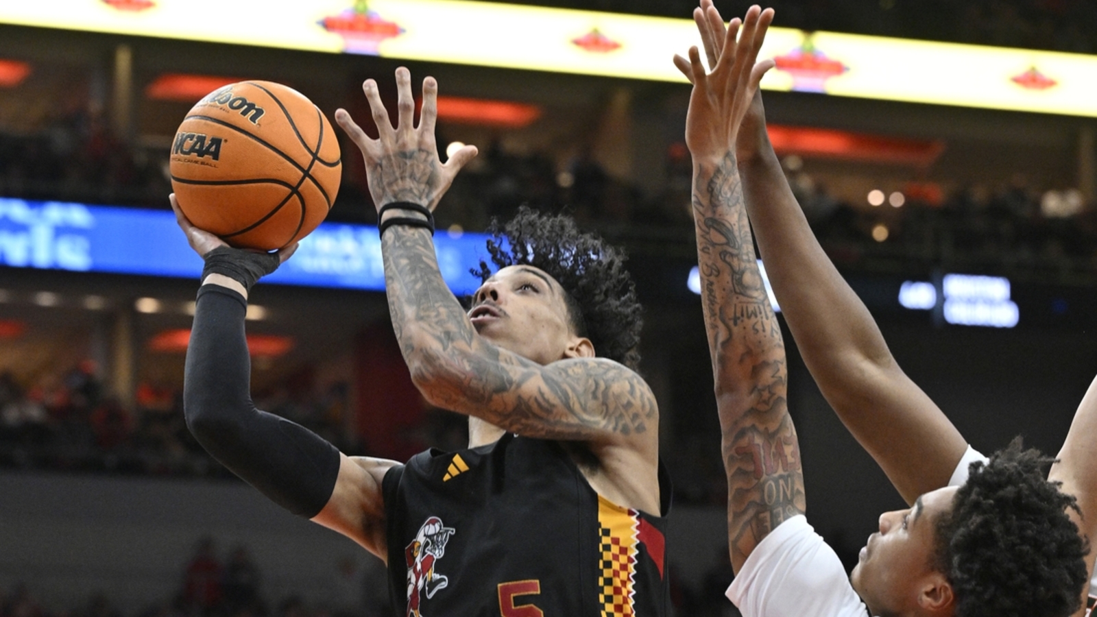 Terrence Edwards Jr., Reyne Smith propel Louisville past Miami | Yardbarker