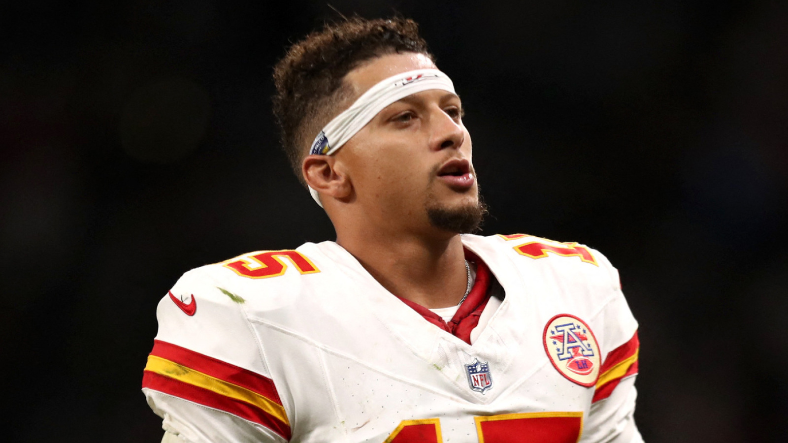 https://www.yardbarker.com/media/0/2/029cefa2751f74b1093c71feb6a5a4e5d836b3ef/thumb_16x9/mahomes-opens-chiefs-losing-super-bowl-eagles.jpg?v=1