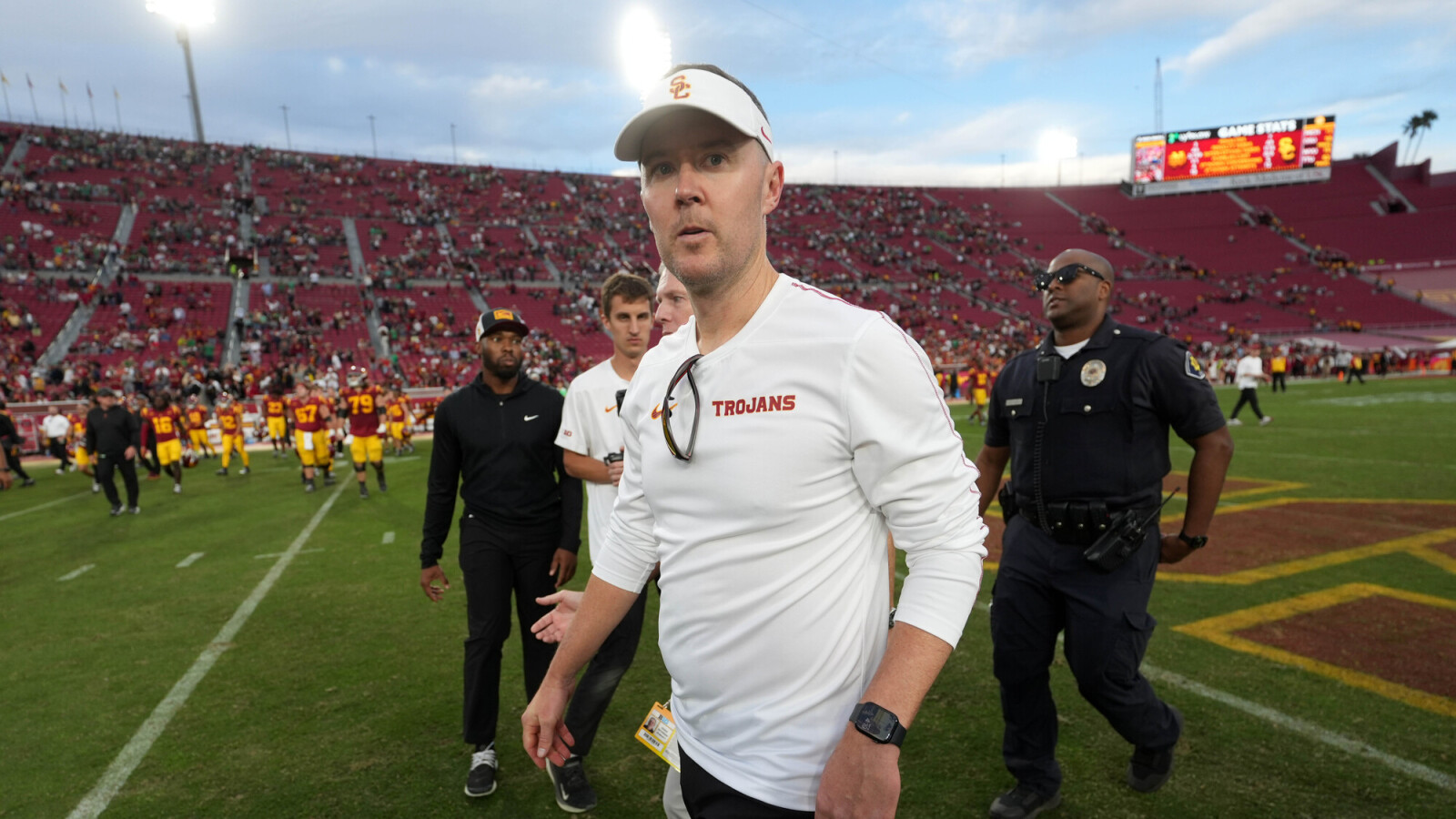 Urban Meyer concerned about Lincoln Riley at USC | Yardbarker