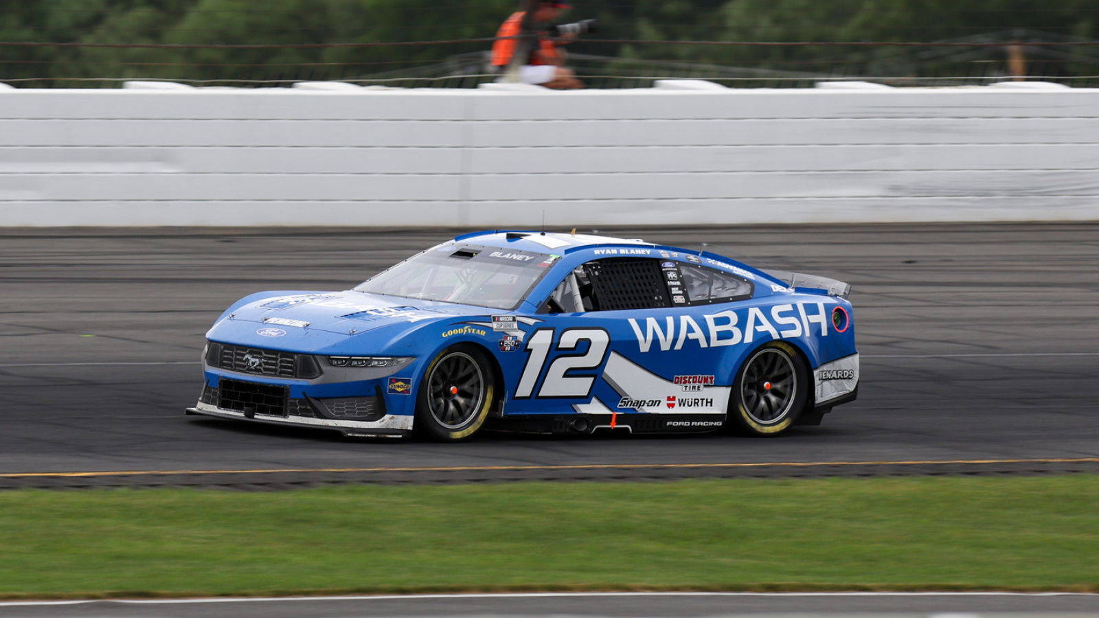 https://www.yardbarker.com/media/0/3/031911ae956110f3a85e64a4a9725c5e41837b48/thumb_16x9/ryan-blaney-fastest-nascar-cup-practice-sonoma.jpg?v=1