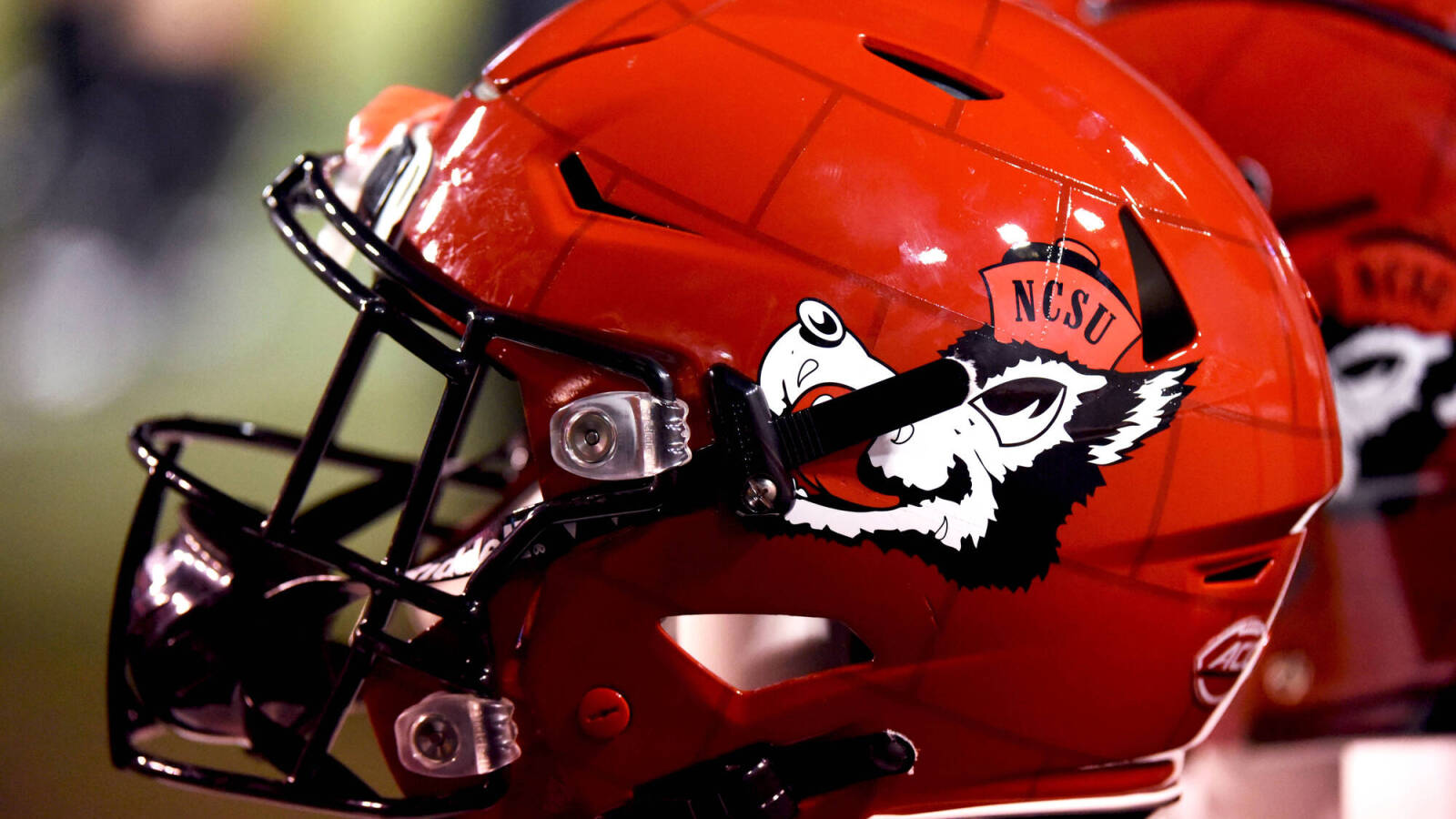 NC State snags elite four-star LB after decommitment from Kentucky ...