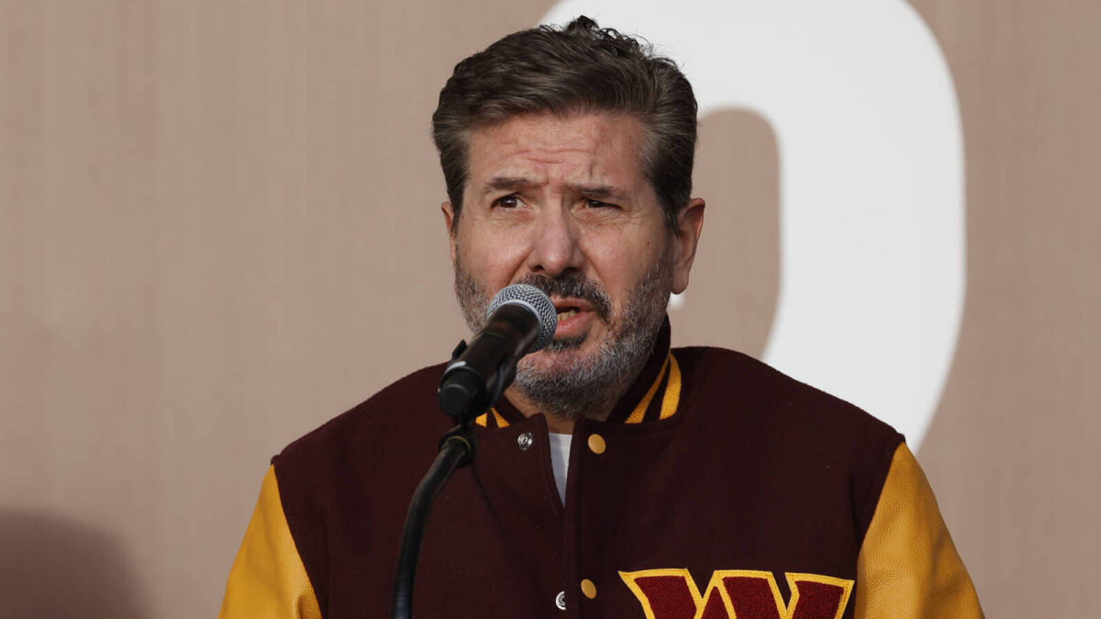 Dan Snyder, NFL facing more scrutiny after latest ESPN report - Vimarsana News