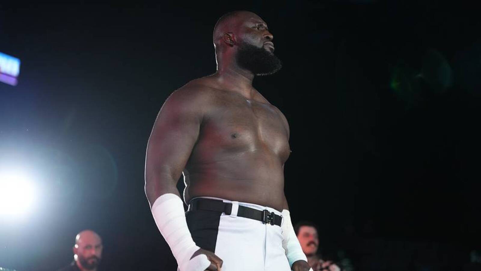 AAA Triplemanía 34 Night One Results: (9/11/26): Omos Stands Tall Over Rey Mysterio