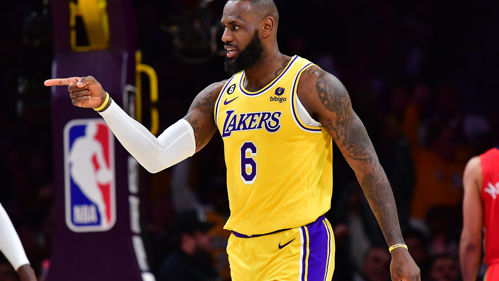 LEBRON vs Giannis all Star