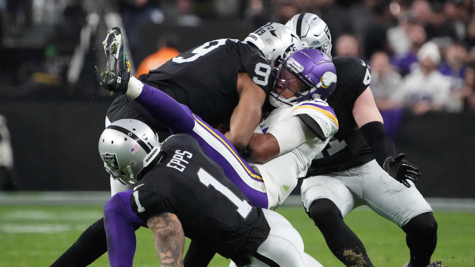 Vikings beat Raiders in one of the NFL's worst games in years | Yardbarker