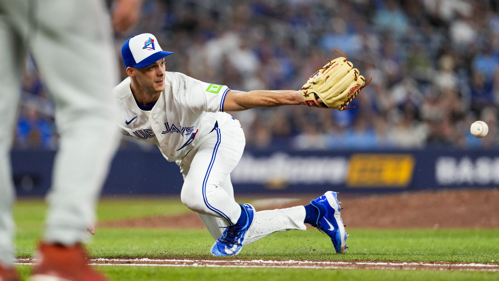 Instant Reaction: Blue Jays’ late rally falls short in 7-4 loss to ...