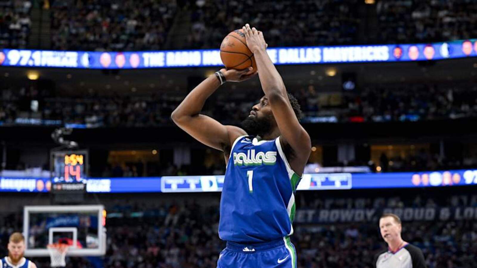 Ex-Dallas Mavericks Player Comes Out Of Retirement To Play In Puerto ...