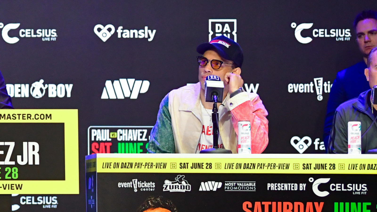 Julio Cesar Chavez Jr. jailed in Mexico after being deported from U.S.