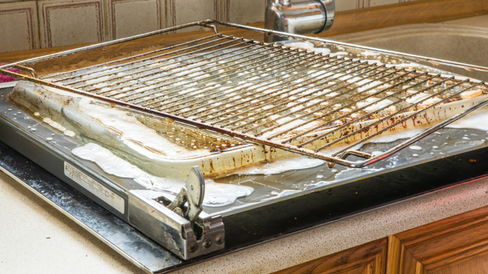Cleaning Oven Racks? Try This Dish Soap Technique | Yardbarker