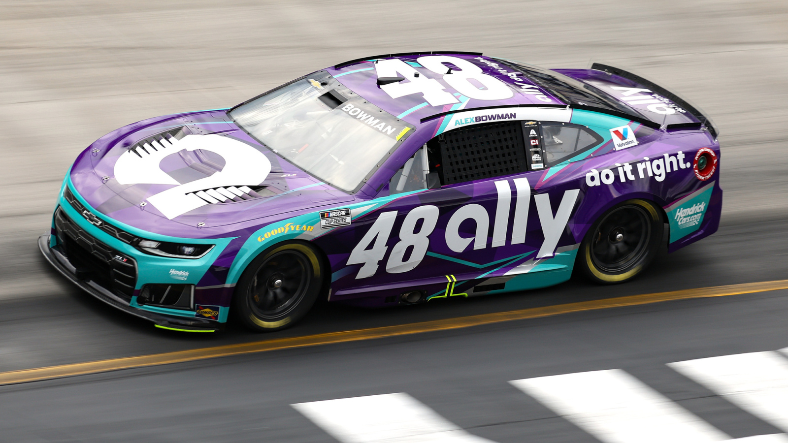 Alex Bowman provides health update after return from vertigo at Bristol