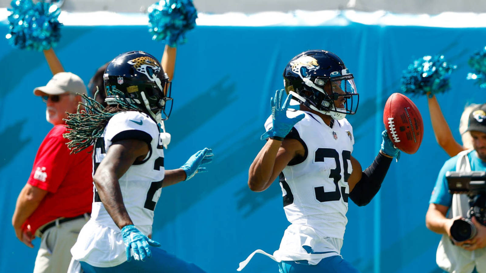 Jags' Jamal Agnew scores TD on 109-yard kick-six after missed FG strive
