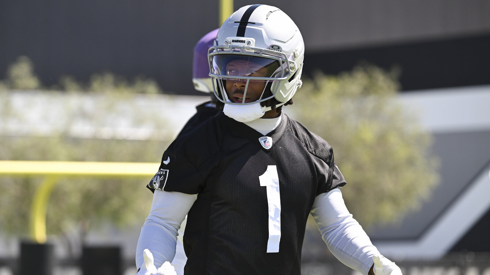 Raiders Face WR Challenges After Roster Changes
