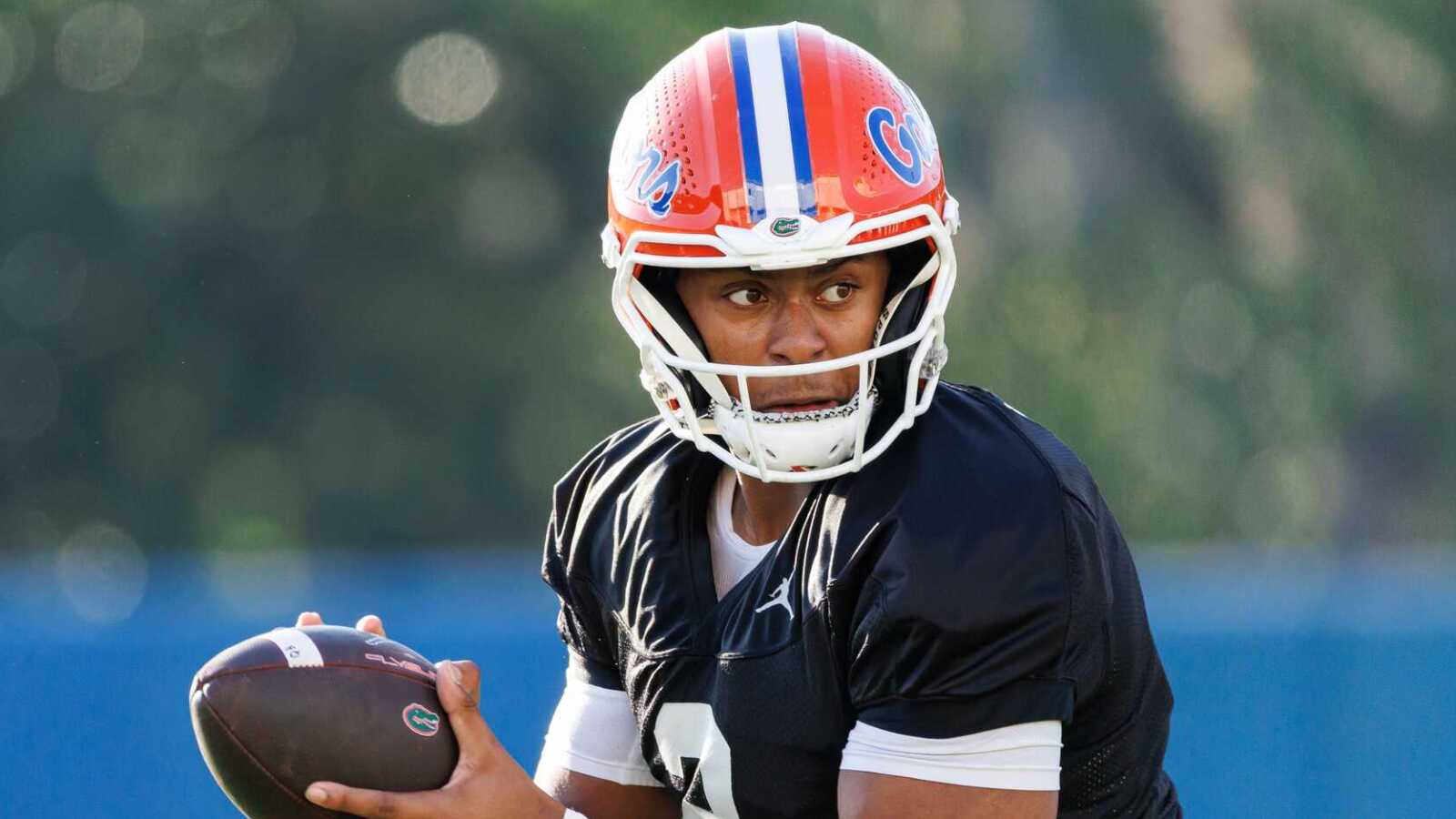 https://www.yardbarker.com/media/0/6/0641f81043061e691480ff4701e9d18b2fa8887a/thumb_16x9/dj-lagway-update-impact-on-floridas-2025-season.jpg?v=1