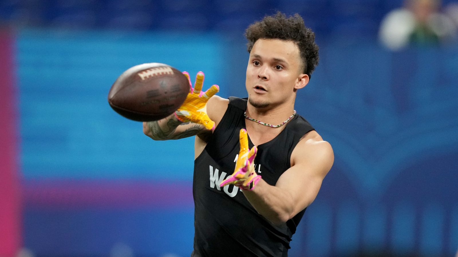 Notable Pittsburgh Steelers WR Carted Off During Practice Yardbarker