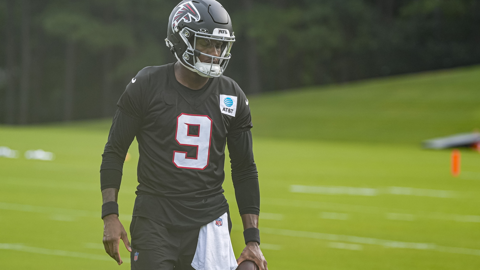 Michael Penix Jr. Comments on Not Being Named Falcons' Starting QB