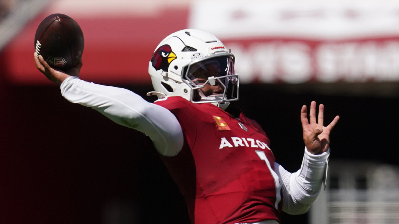 https://www.yardbarker.com/media/0/7/07571dbb6f1056ca7886fee1fe98ef61a2f01ade/thumb_16x9/active-nfl-passing-ypg-leaders-quiz.jpg?v=1