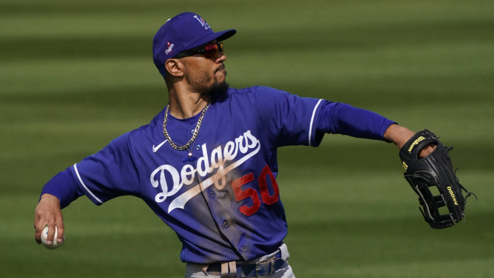 Dodgers' Mookie Betts tops list of most popular MLB jerseys Yardbarker