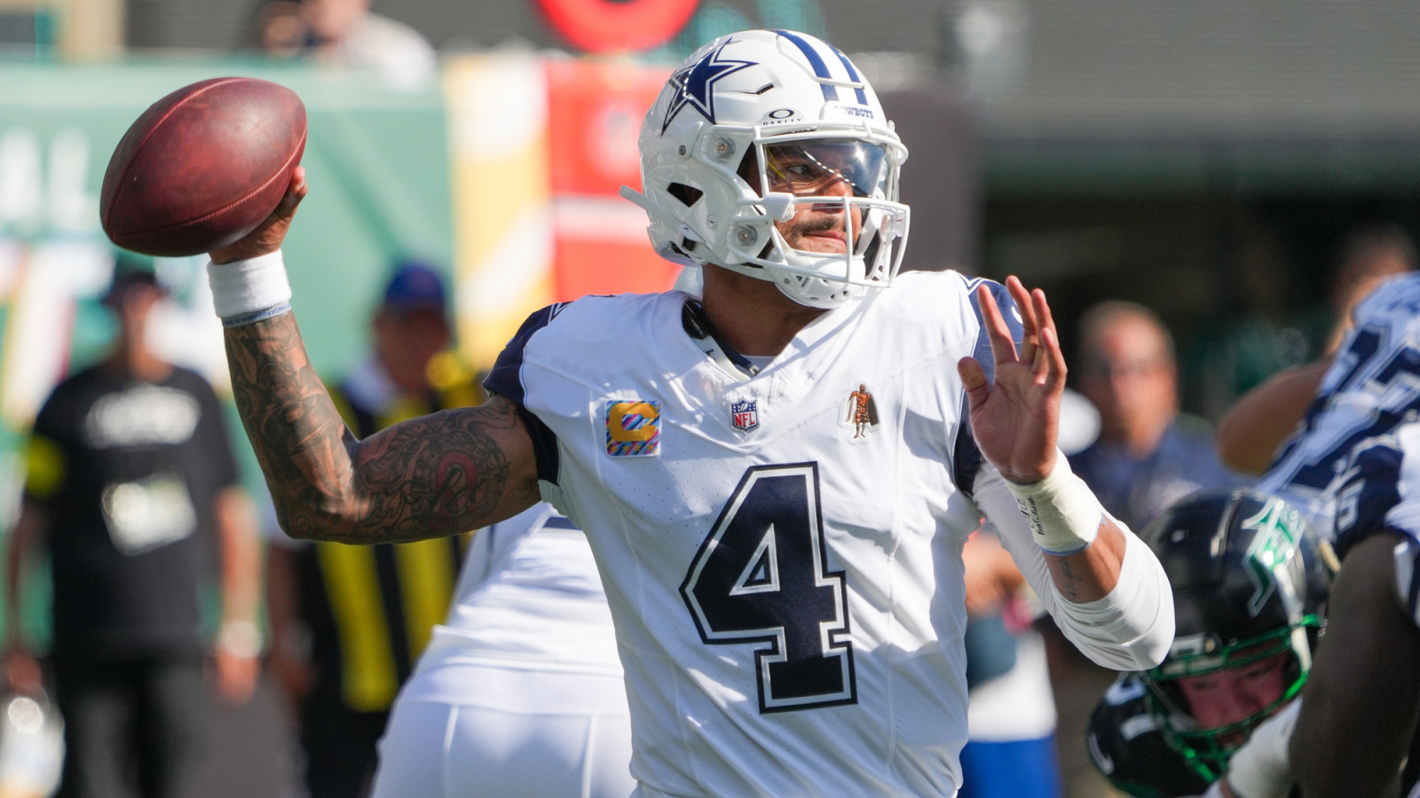 https://www.yardbarker.com/media/0/7/07bbacf88299f55b267b2a1267af36bb7b4866ad/thumb_16x9/cowboys-qb-dak-prescott-should-early-league-mvp.jpg?v=1