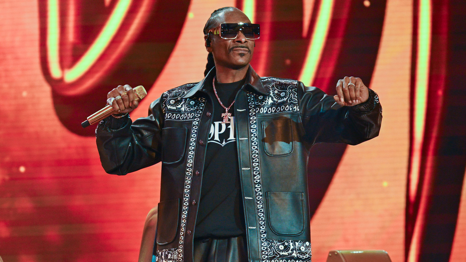20 R&B and hip-hop artists that should release a live album | Yardbarker