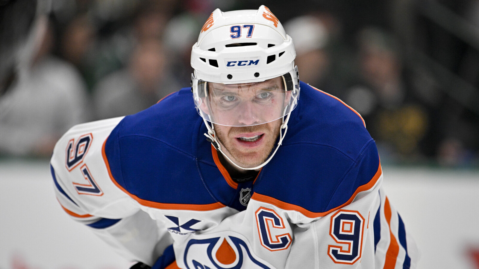 https://www.yardbarker.com/media/0/7/07c3121701040a8051e484c4c12b7b77d7e32e19/thumb_16x9/connor-mcdavid-suggests-improvements-nhl-player.jpg?v=1