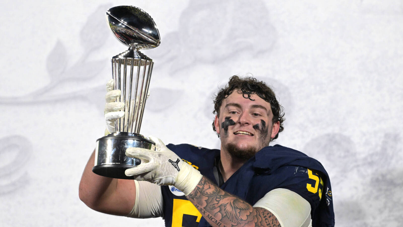Star Michigan DT remaining committed to Wolverines Star Michigan DT remaining committed to Wolverines
