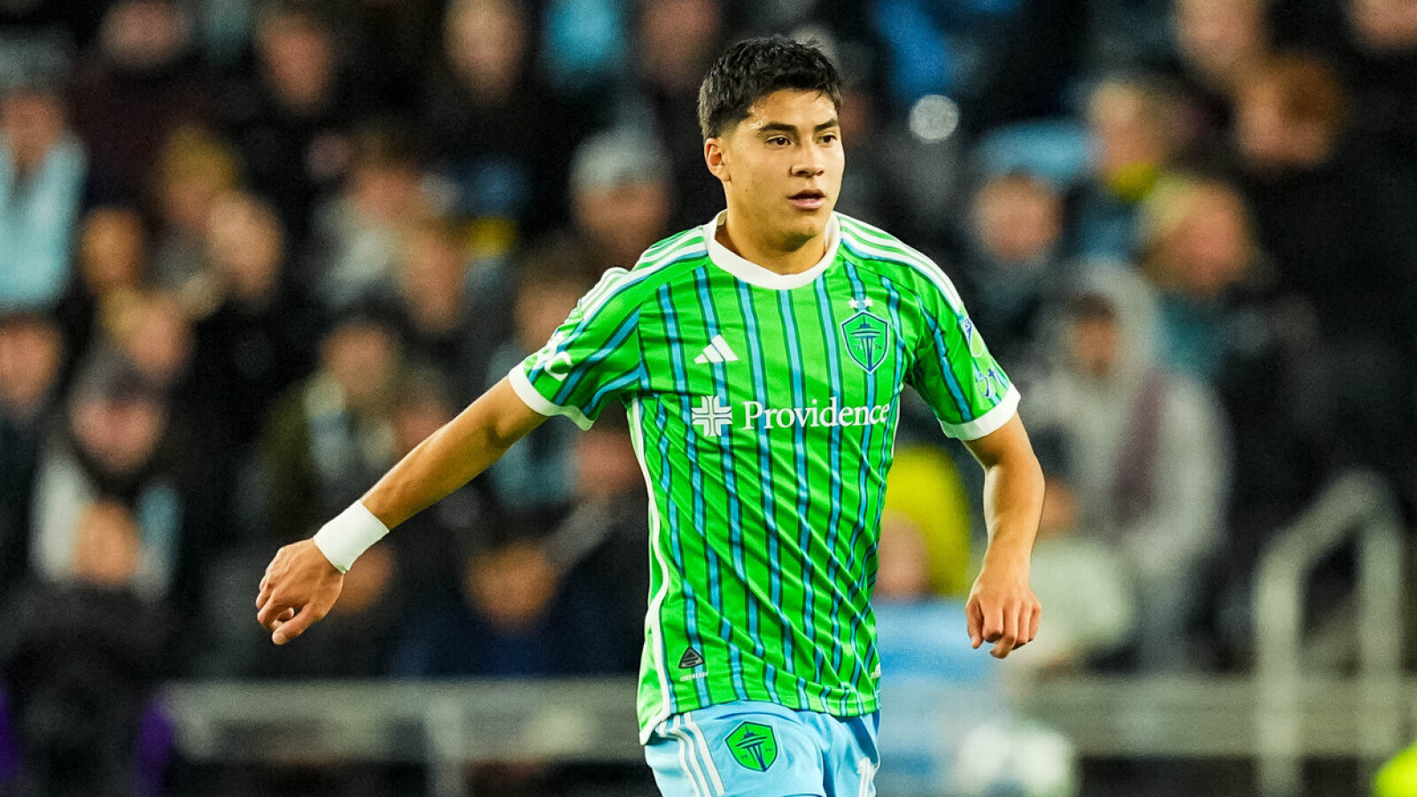 Obed Vargas could make history against Barcelona