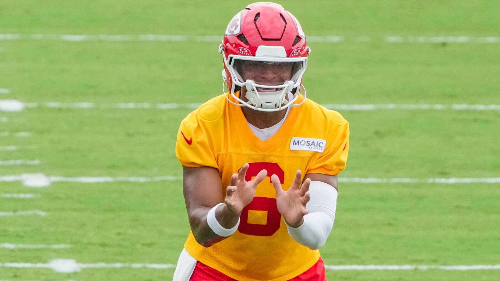 Kansas City Chiefs Day 10 Training Camp Takeaways: Justin Fields' best day yet, things get chippy with multiple fights