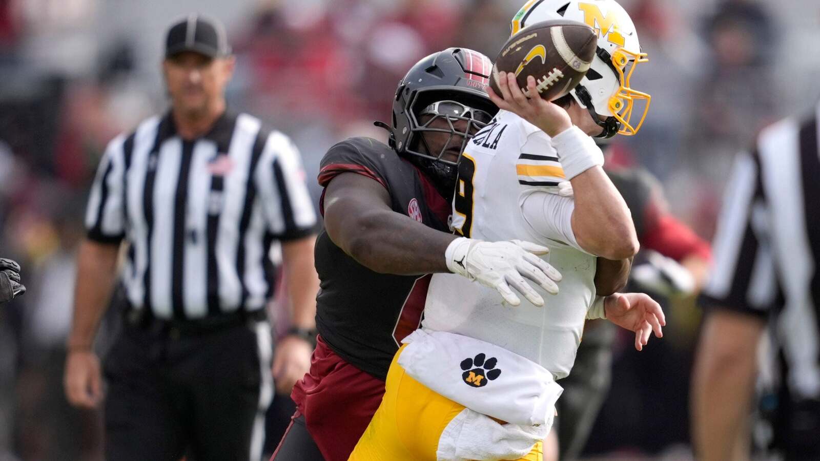 Raiders way too early 2027 Mock Draft: Las Vegas finds a way to get an elite player at the position they didn’t address in 2026