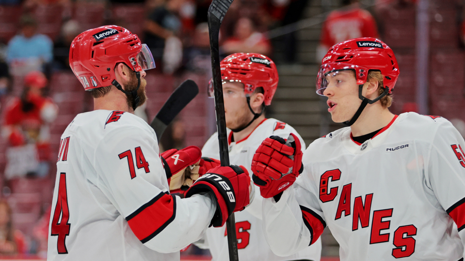 https://www.yardbarker.com/media/0/9/09349563e4858ec854dfa10492795afb18c5d016/thumb_16x9/hurricanes-stave-off-elimination-as-panthers-miss.jpg?v=1