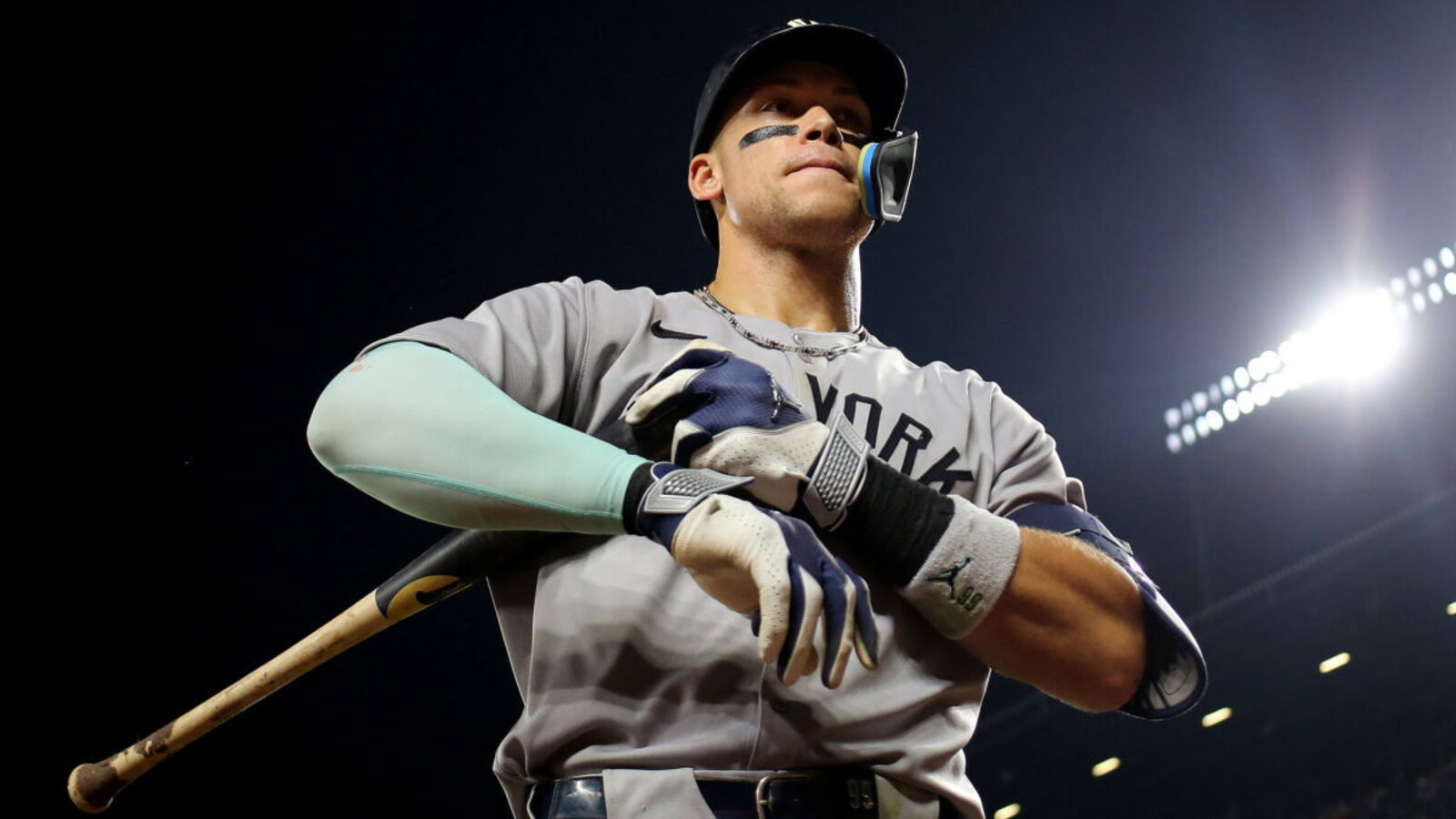 Aaron Judge Returns to Yankees Lineup Amid Struggles Ahead of Postseason