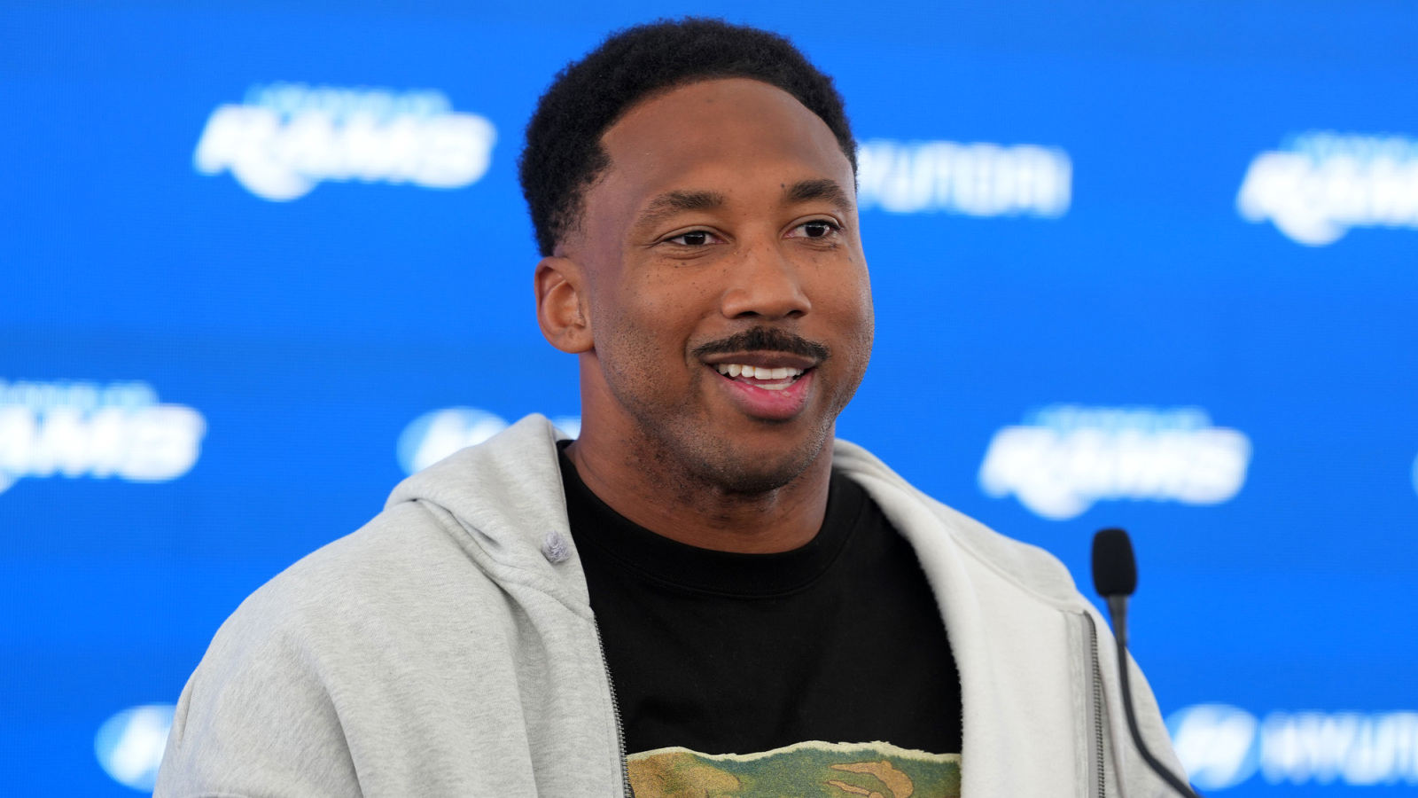 https://www.yardbarker.com/media/0/9/09a52a7dd41be71ffeaae5ba74c8846c29f3f0fc/thumb_16x9/garrett-feel-extra-pressure-traded-rams.jpg?v=1