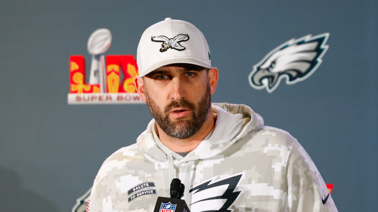 https://www.yardbarker.com/media/0/9/09fb6005455f4b9e005dc819904dc131f53998f8/thumb_16x9/eagles-extend-head-coach-nick-sirianni.jpg?v=1